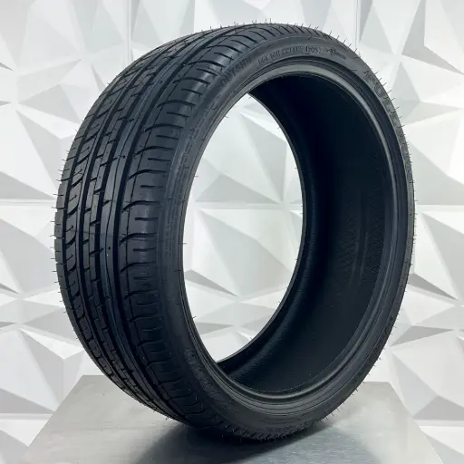 [2153518FRF7] LLANTA FULLRUN 215/35ZR18 F7000 84W XL